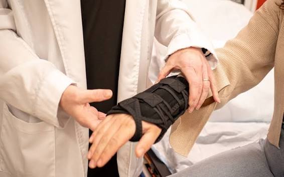 Hand and Wrist Treatment